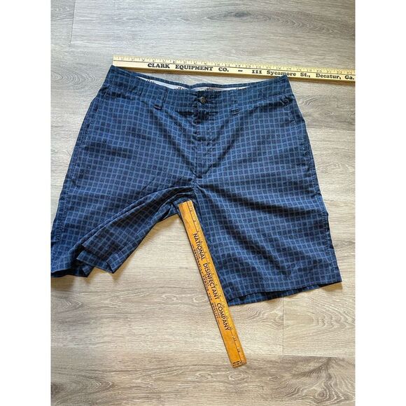 Callaway Performance 34 Chino Golf Shorts Blue/black Geometric Pattern Inseam 10 - Picture 2 of 4